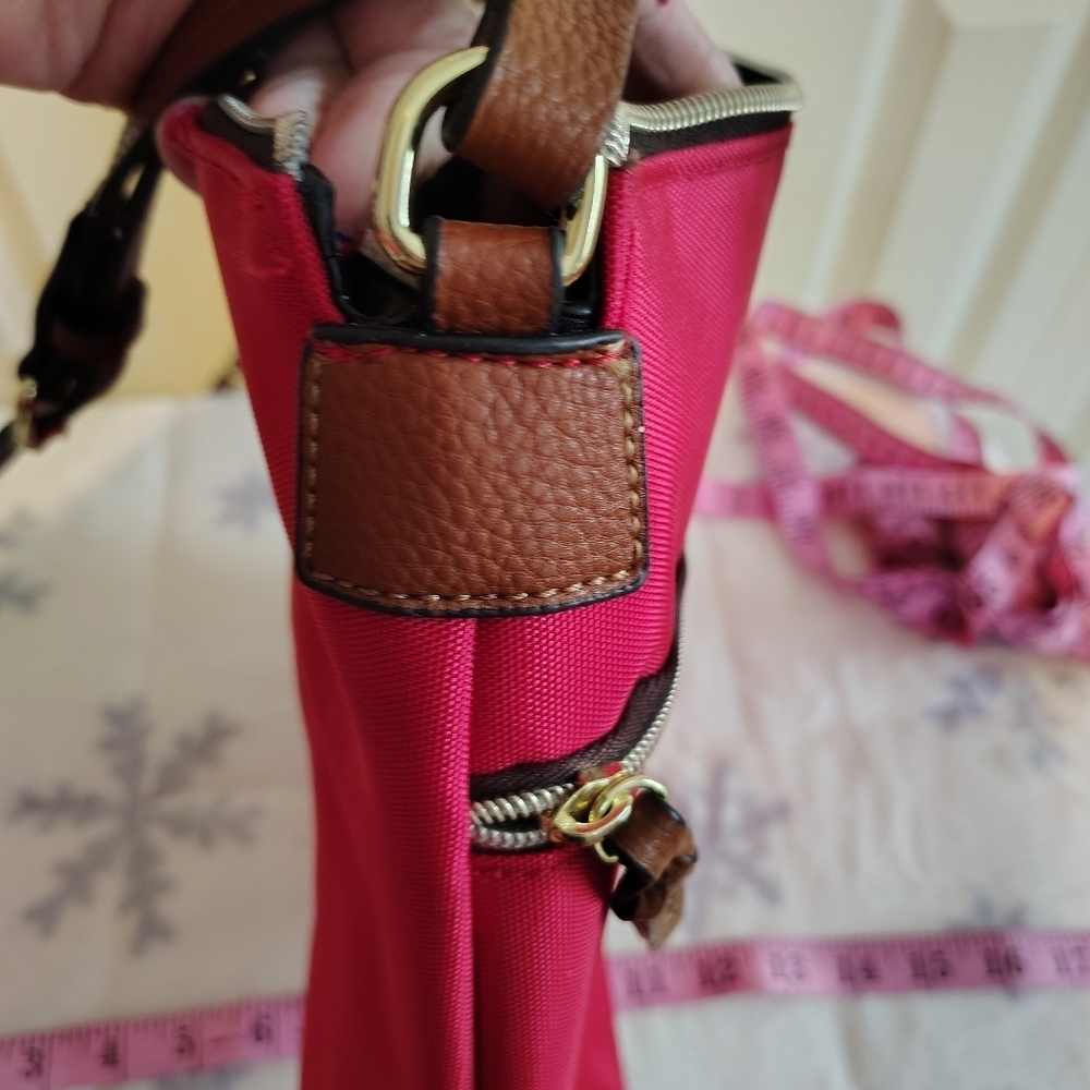 G.H.Bass Red Canvas Crossbody Bag - Picture 8 of 12